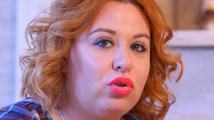 Cum si-a fotografiat Oana Roman fetita! Micuta a strans mii de like-uri