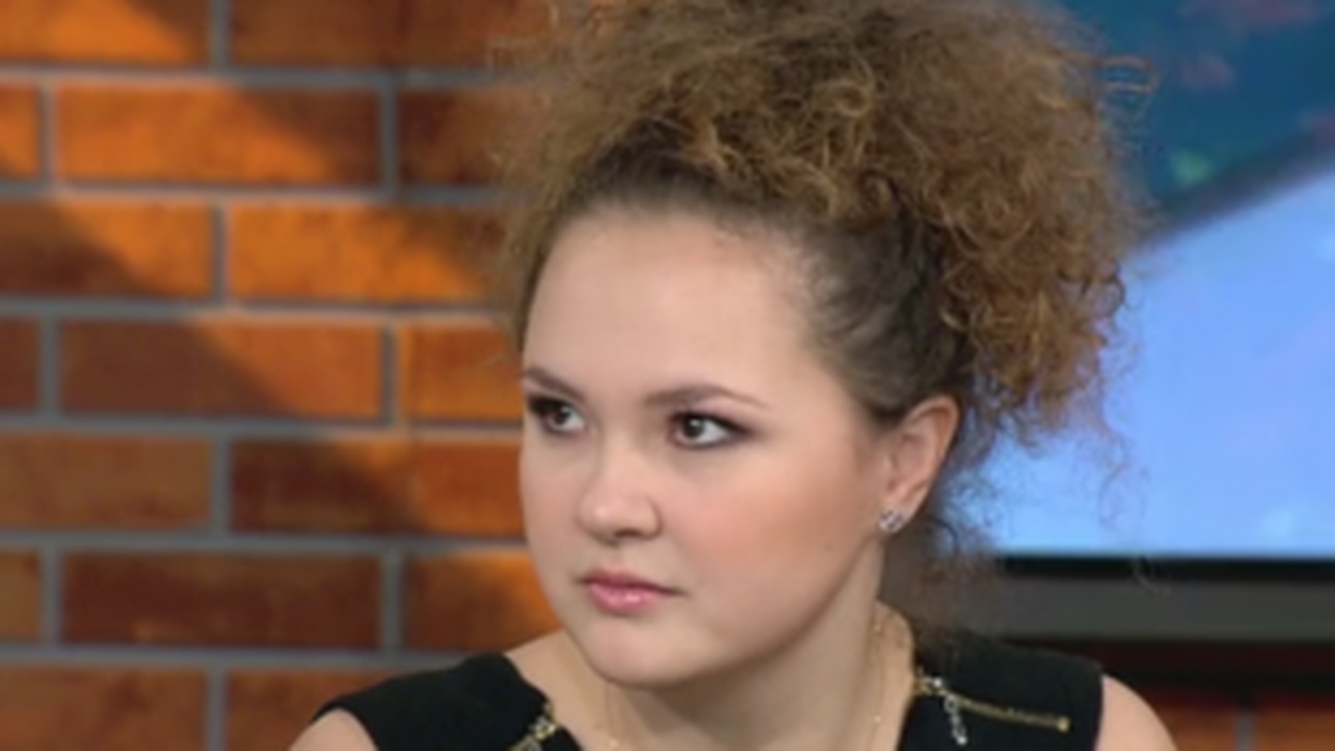 ”Mi-e frică!”. O fostă concurentă de la ”Vocea României”, pe masa de operaţie

