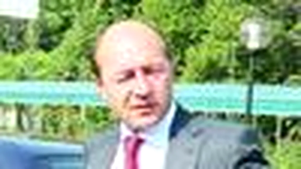 Basescu nu vrea sa auda de nunta