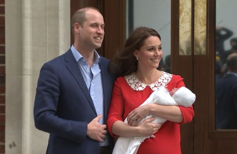 Prima poză cu cel de-al treilea bebeluș al Casei Regale Britanice