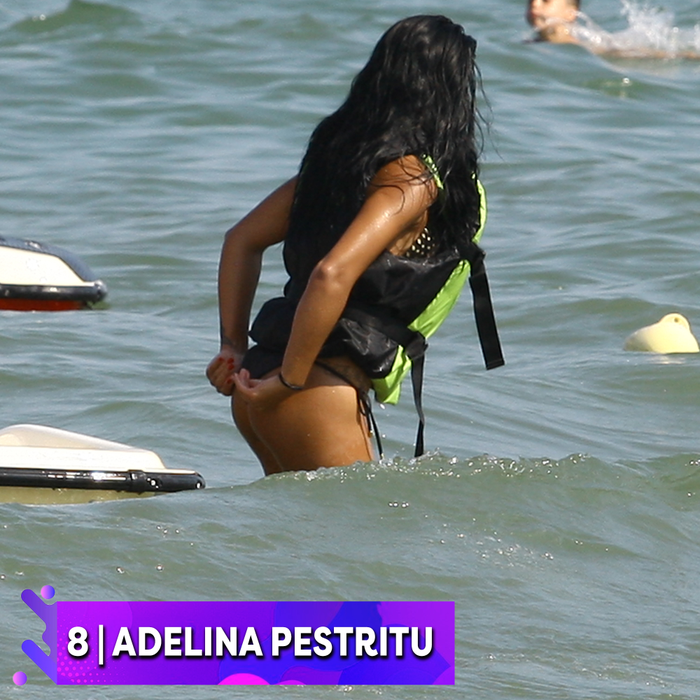 Top 40 cele mai “neastâmpărate” sexy-vedete pe plajă! Nimeni nu se mai “joacă” așa cum o fac ele cu slipul de la costumul de baie