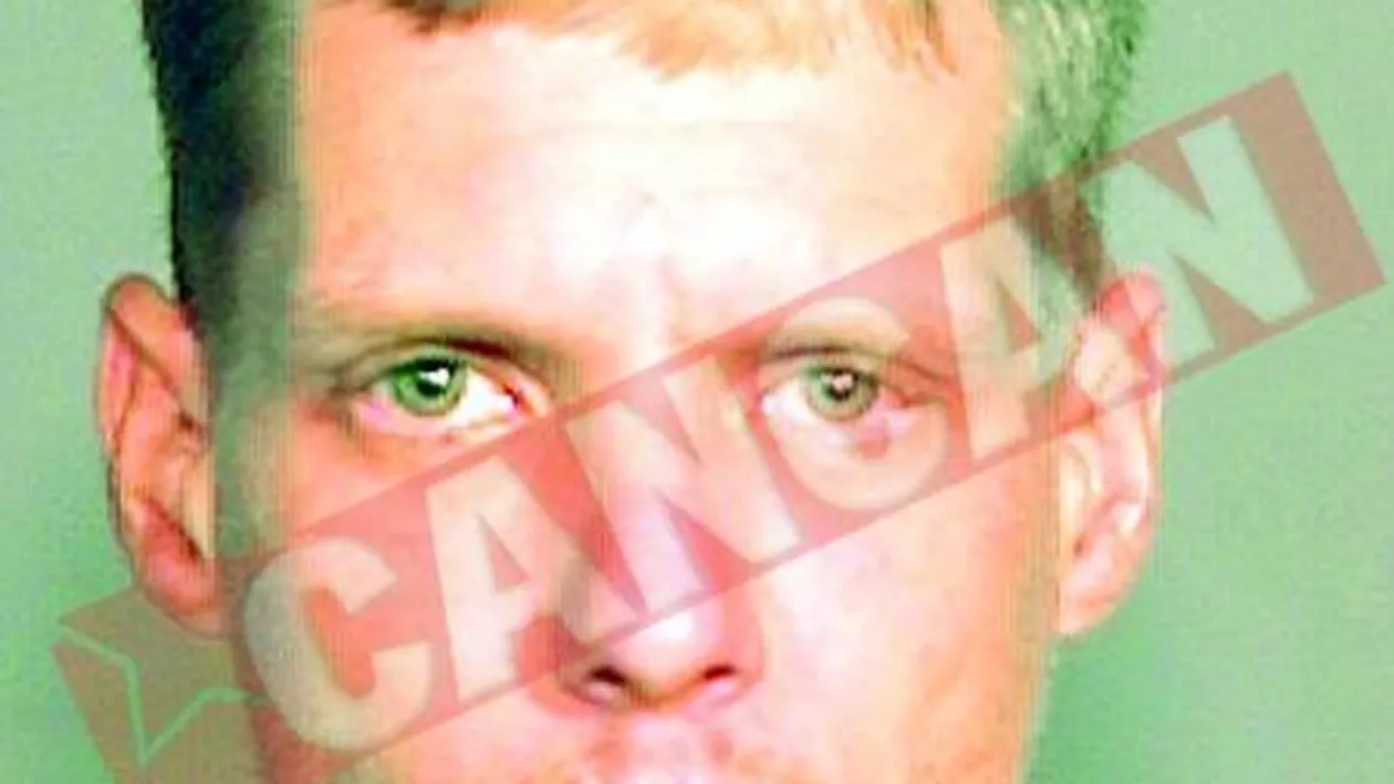 Si-a injunghiat iubita ca sa ii ia silicoanele