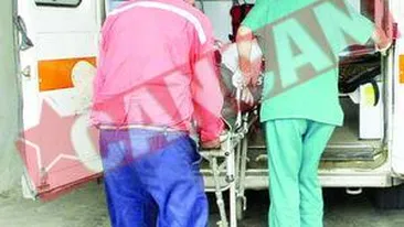 Batut mar de prietenii fiicei sale de 16 ani