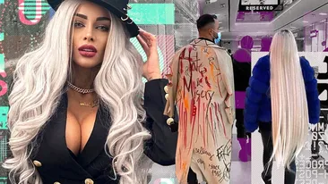 Dansatoarea preferată a maneliștilor s-a transformat în Rapunzel și a ieșit cu un prinț excentric la mall.  Suntem tot timpul împreună