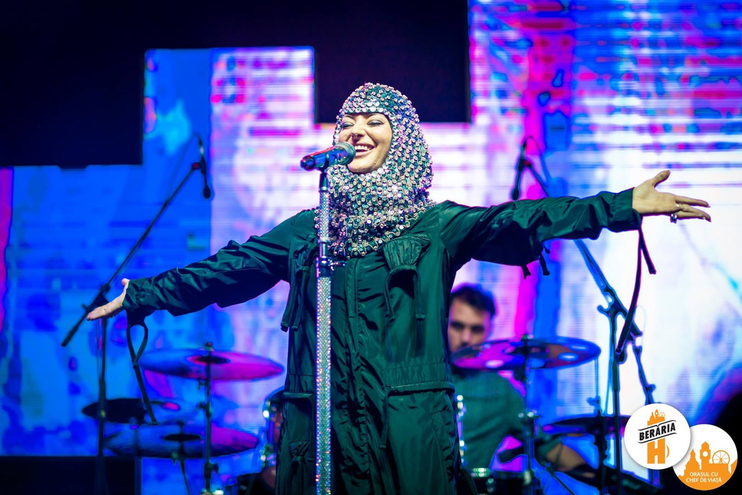 Delia, concert fabulos în a treia zi de Crăciun. Ce mesaj i-a scris o fetiță pe un carton