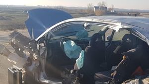 Accident grav pe DN 6, lângă Dăneasa, Olt. Patru răniți, după ce o mașină a intrat pe contrasens