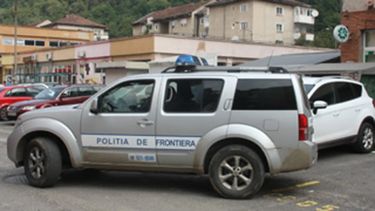 Trei tineri, cercetati pentru posesie de droguri!