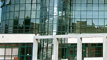 Copil ascuns de mama sa sub fustă, pentru a fi scos ilegal din ţară, descoperit la Vama Cenad