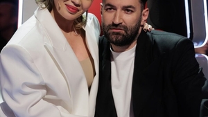 Tatăl lui Smiley, mai elegant decât artistul! Cum s-a afișat la nunta unde fiul său a fost naș cu Gina Pistol