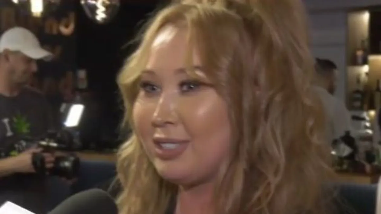 Xonia, primele declarații, după ce i s-a umflat fața: ”Este o problemă medicală”