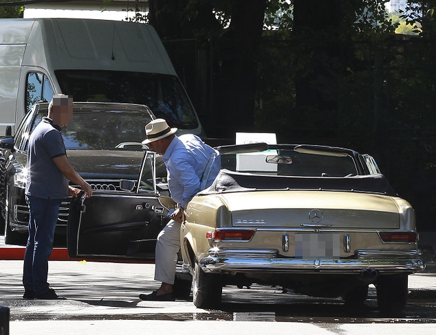În toamnă, Marian Alecu se plimba cu un Mercedes de colecţie