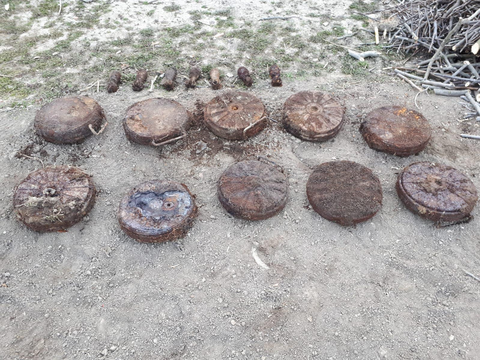 Un bărbat din Timiș a găsit o mină antitanc în grădină. Ce au mai descoperit pirotehniștii pe proprietatea individului