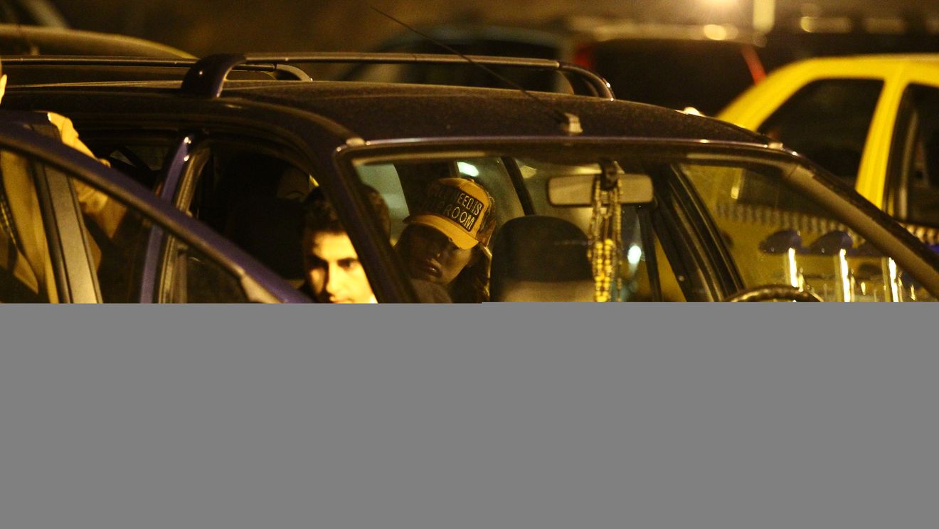 Clipe de vis, la Paris! Alin Cocos si-a serbat ziua in capitala Frantei cu Gina Pistol! Au fost intr-un super club!