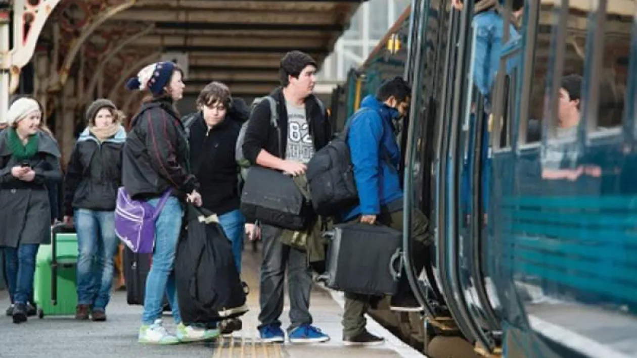 E OFICIAL. Studenții care rămân fără gratuitate la CFR