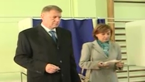 Klaus Iohannis A VOTAT la Sibiu! “Am fost la biserica inainte de vot!”