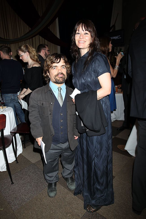 Sigur nu ştiai asta despre el! Vezi cum arată soţia lui PETER DINKLAGE, faimosul actor din GAME OF THRONES