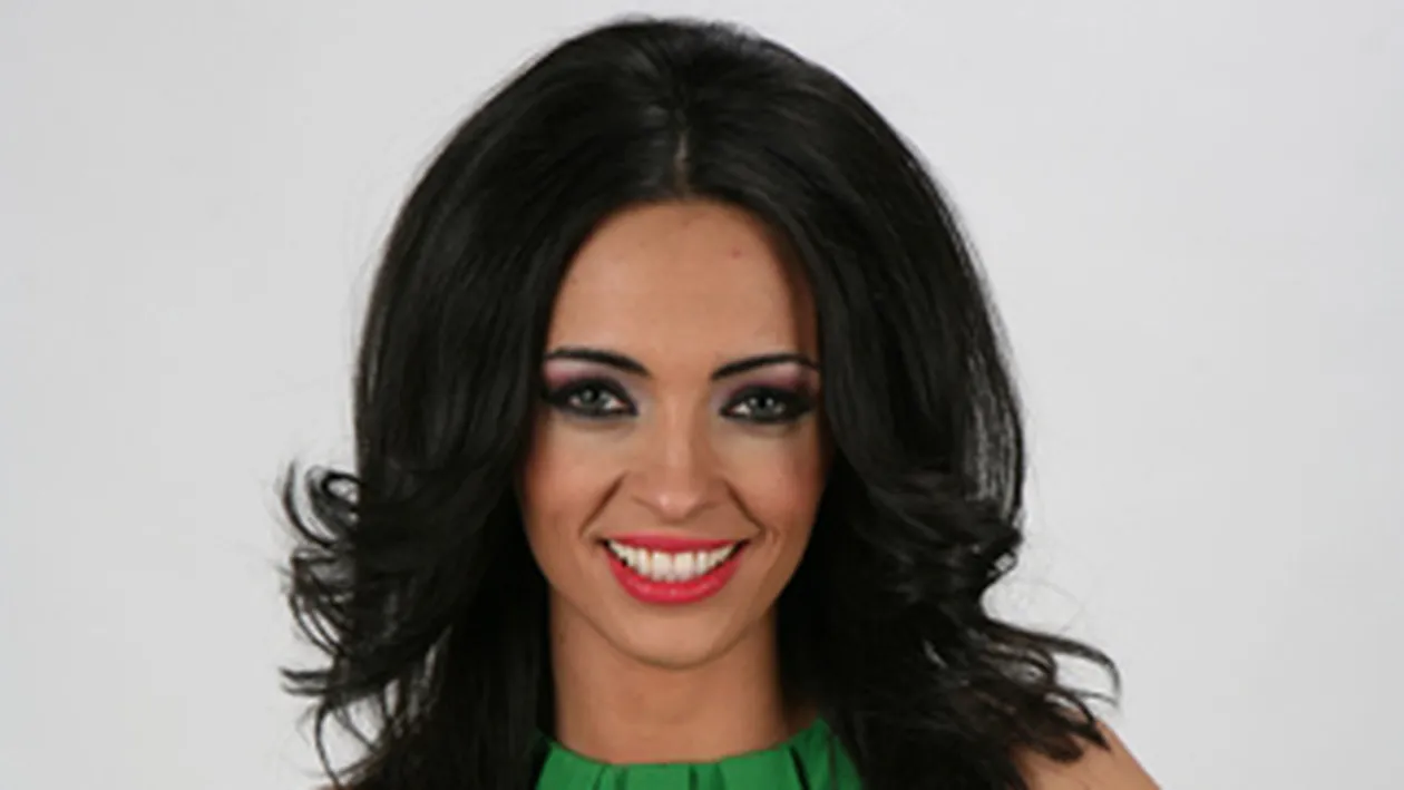 Cosmina Pasarin te duce in vacanta! Si-a imprumutat vocea unei marci de produse IT