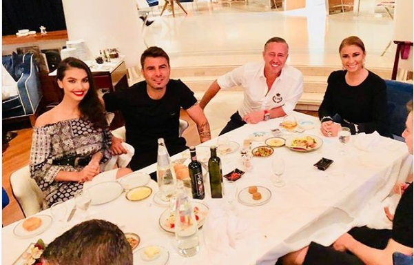 Anamaria și Laurențiu Reghecampf și-au rotunjit semnificativ veniturile datorită cadoului primit de la Ionela Prodan. Câți bani au făcut