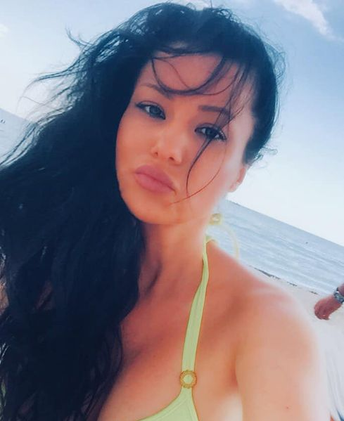 FOTO | Exclusiv. Ce tatuaj și-a făcut recent Simona Sensual. Cum arată acum bruneta