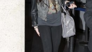 Necazurile se tin scai de Lindsay Lohan: a fost concediata!