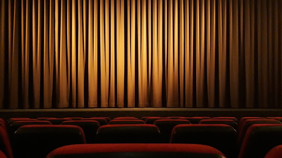 Este doliu în lumea teatrului. Cristi a murit chiar înainte cu câteva ore să împlinească 25 de ani