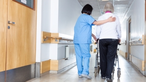Ce salariu are o infirmieră în România. Cât câștigă, de fapt, în fiecare lună