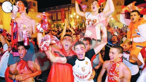 Au cantat cu jucatorii