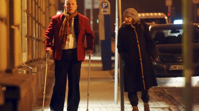John Malkovich a ajuns in carje