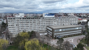 O adolescentă din Suceava a mers la urgențe pentru o întrerupere de sarcină, dar a fost refuzată! Replica dată doctorei a făcut-o să plângă instant