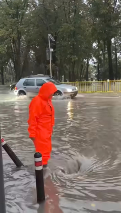 Imaginile devastatoare ale ciclonului Barbara! A făcut prăpăd în România: șosele transformate în lacuri, zeci de copaci căzuți