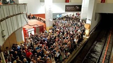 Haos în București, marți dimineață. Circulația metrourilor, blocată pe Magistrala 2