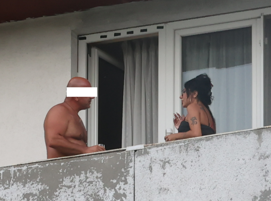 Milionarul și Ioana Popescu, scena balconului (Foto: CANCAN.RO)