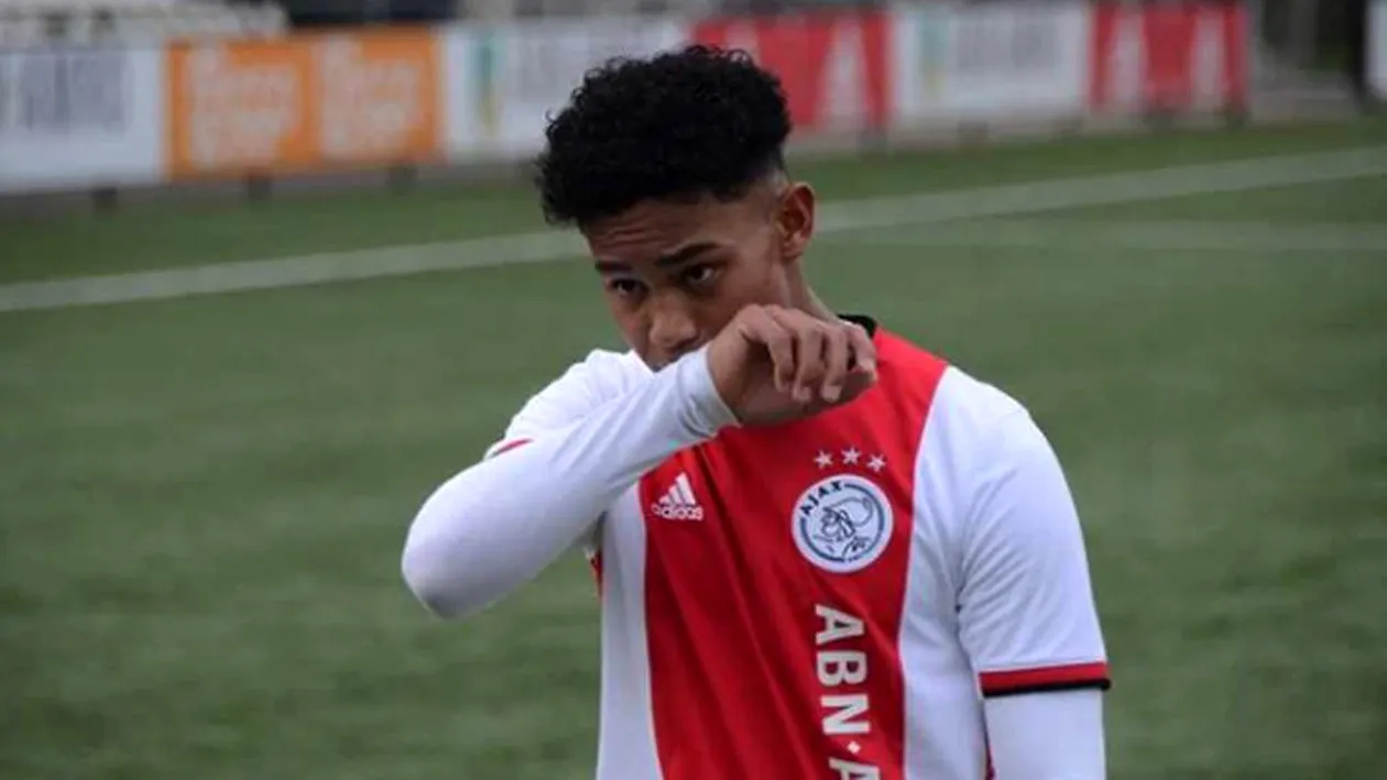 Doliu în lumea fotbalului! O tânără speranță a clubului Ajax a murit într-un accident de mașină