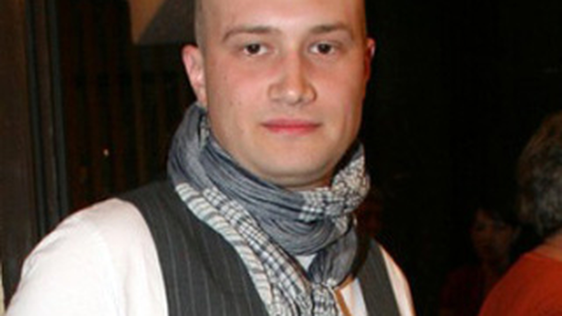Mihai Bendeac: "Oricat de urat, cazut, bombat sau celulitic, fundul oricarei femei arata bestial atunci cand coboara din masina"! Vezi aici care e explicatia "stiintifica"