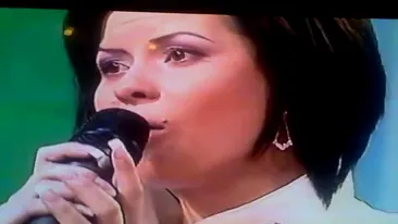 Inna a cantat prima data live la TV in emisiunea lui Teo! Vezi aici cum s-a descurcat si daca a impresionat-o pe vedeta TV