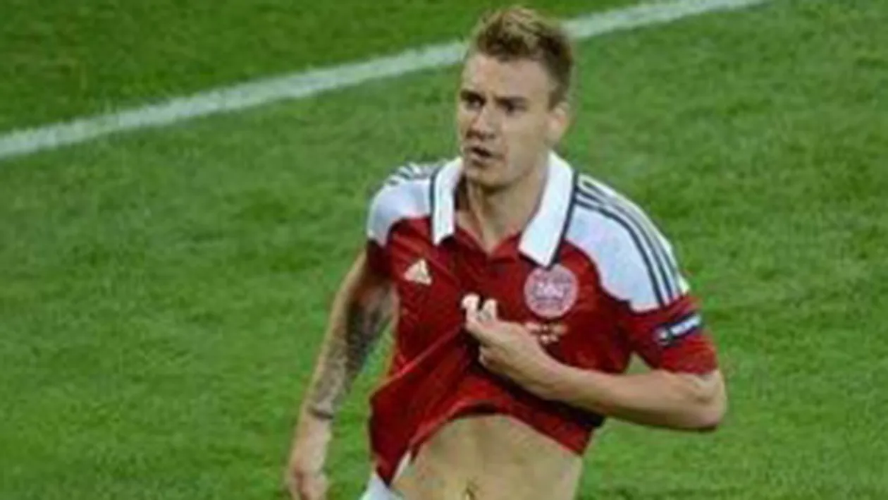 UEFA l-a ars pe Nicklas Bendtner! S-a bucurat ilegal si a fost amendat cu 100.000 de euro!