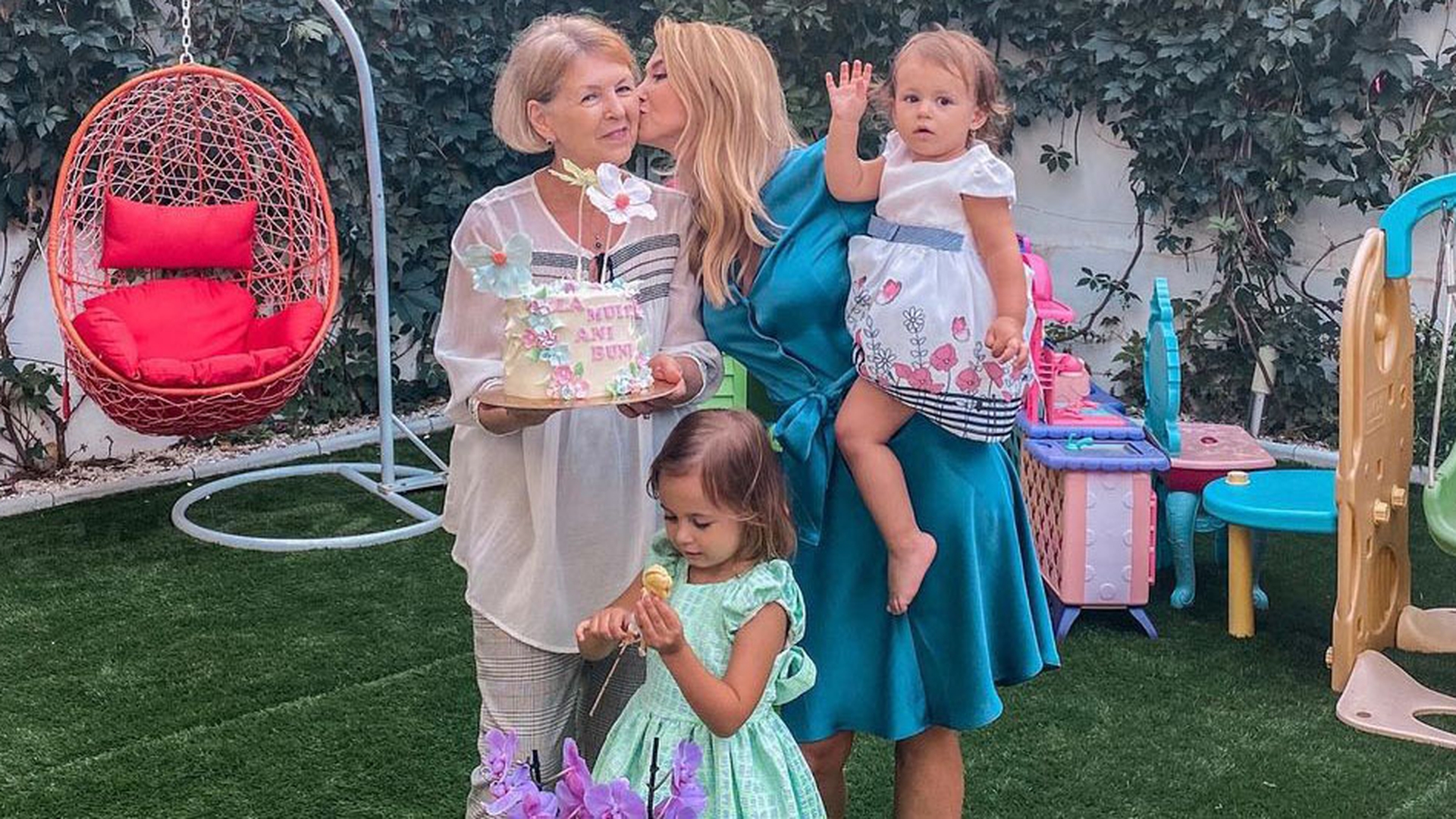 Andreea Bălan și-a făcut mama să plângă de fericire. Ce mesaj a primit Valeria Bălan de ziua sa de naștere de la soțul ei, Săndel Bălan