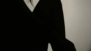 Dezvaluiri inimaginabile despre drama traita de una dintre cele mai cunoscute artiste din Romania! Nu a dormit de frica timp de zece zile, s-a baricadat in casa si a ajuns in stare grava la spital!