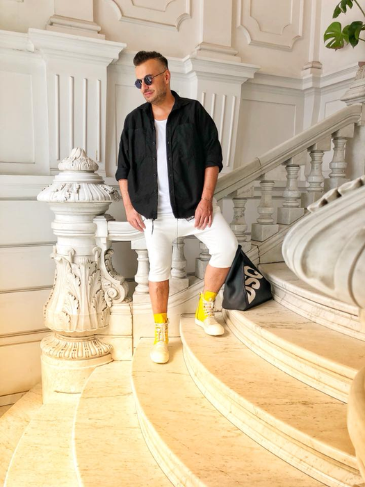 Vrăjitoarea Monica Ioniță susține că l-a sunat pe Răzvan Ciobanu și i-a spus că o să moară pe 29 aprilie. Cum i-a răspuns designerul