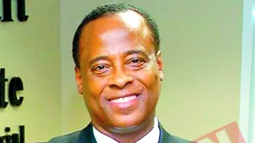 Mi-a dansat in cabinet inainte sa moara