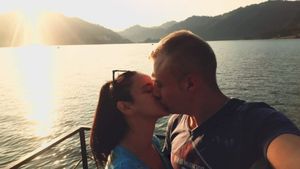 Ea e tânăra însărcinată care a murit în ziua nunții sale. Alexandra avea doar 24 de ani și tocmai fusese externată din spital
