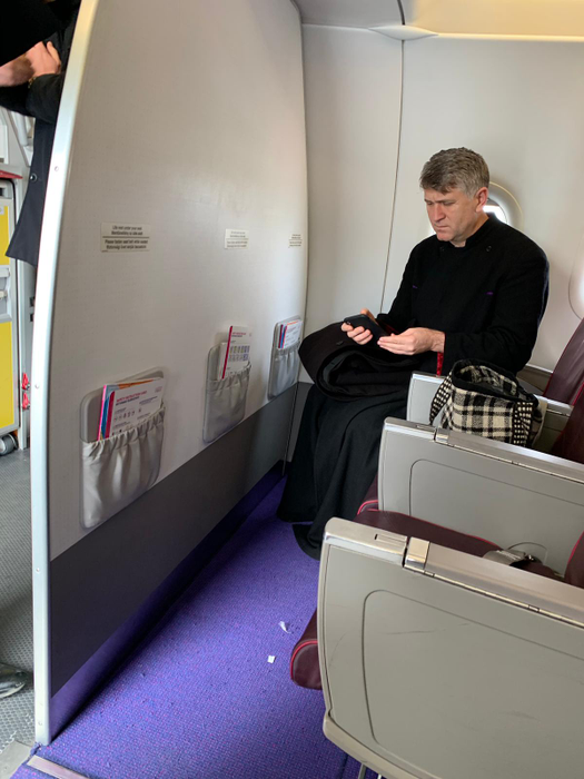 Cristian Pomohaci zboară la business class către Norvegia