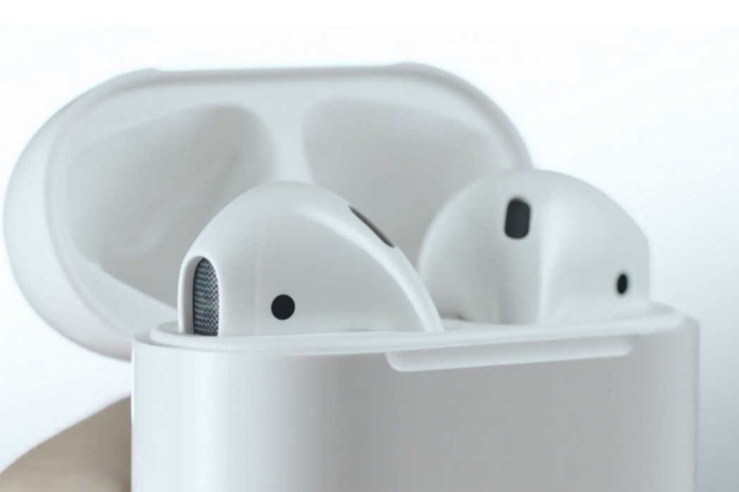 Aşteptarea a luat sfârşit! Cum arată iPhone 7 şi ce accesorii futuristice are!