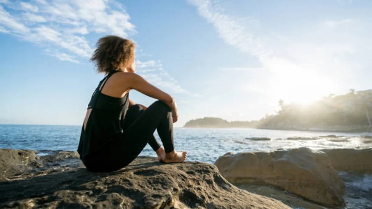Ce a pățit o studentă din București, după ce s-a dus prima dată în Mamaia. La 5:30, a ieșit din hotel, dar răsăritul s-a transformat într-un coșmar