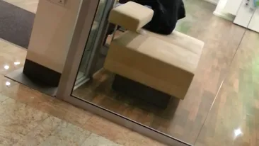 Fotbalistul cu cel mai stufos CV amoros a ramas singur! Acum iese la mall cu prietenii!