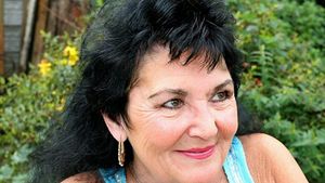 Această femeie are 70 de ani şi e virgină! Femeia vrea să aibă parte de prima noapte de amor: ”Mă simt pregătită”