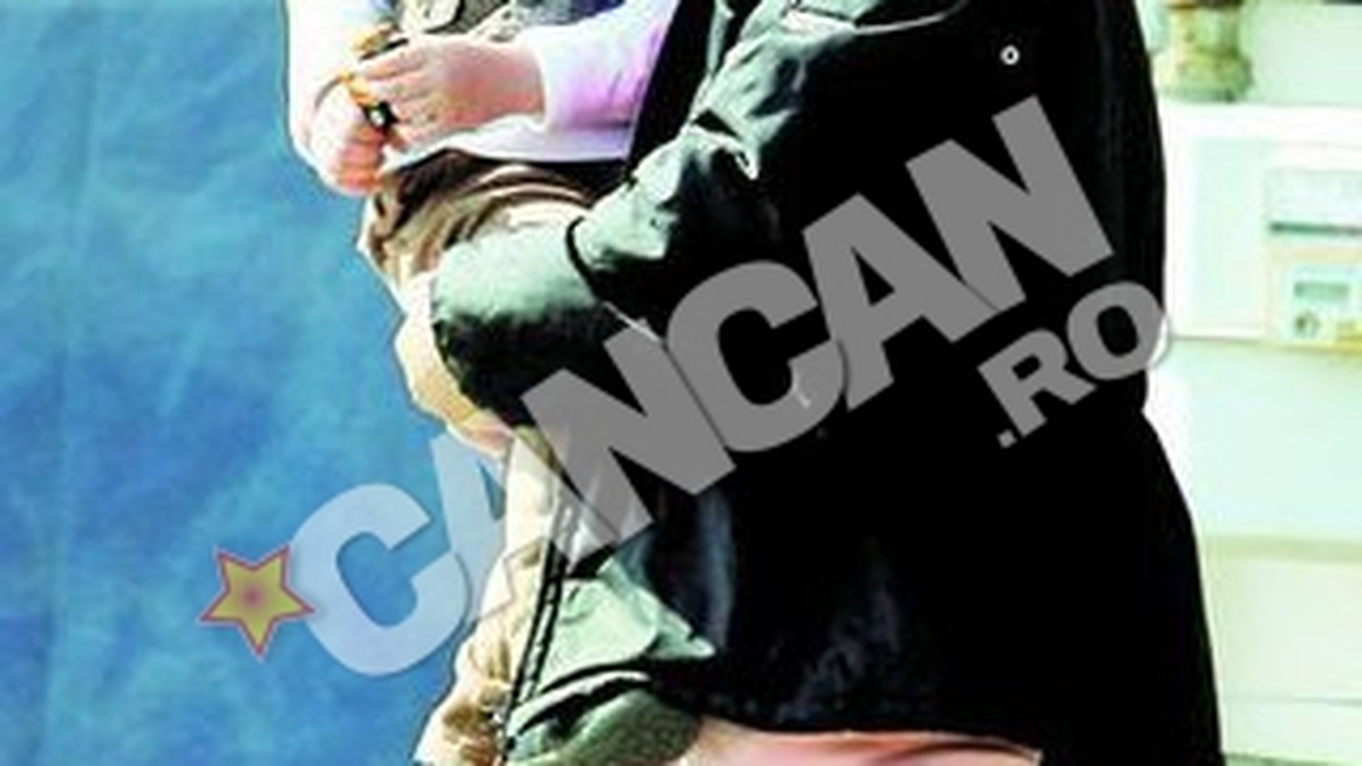 Juniorul a izbucnit in lacrimi cand l-a vazut pe "brutarul" Andrei Duban. Petrus Roman si-a asteptat mama ca pe painea calda