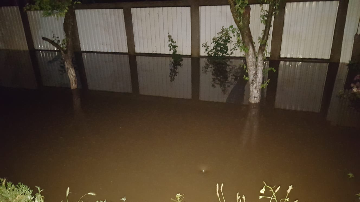 Imagini apocaliptice în Ialomița, unde mai multe case au fost inundate. E COD PORTOCALIU de inundații
