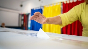 Alegeri parlamentare 2024. Cine poate vota în altă localitate decât cea din buletin
