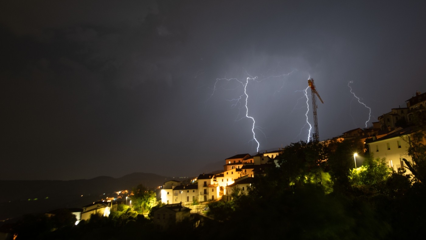 BREAKING! MAE, atenționare de călătorie! Vreme extremă, românii sunt în pericol